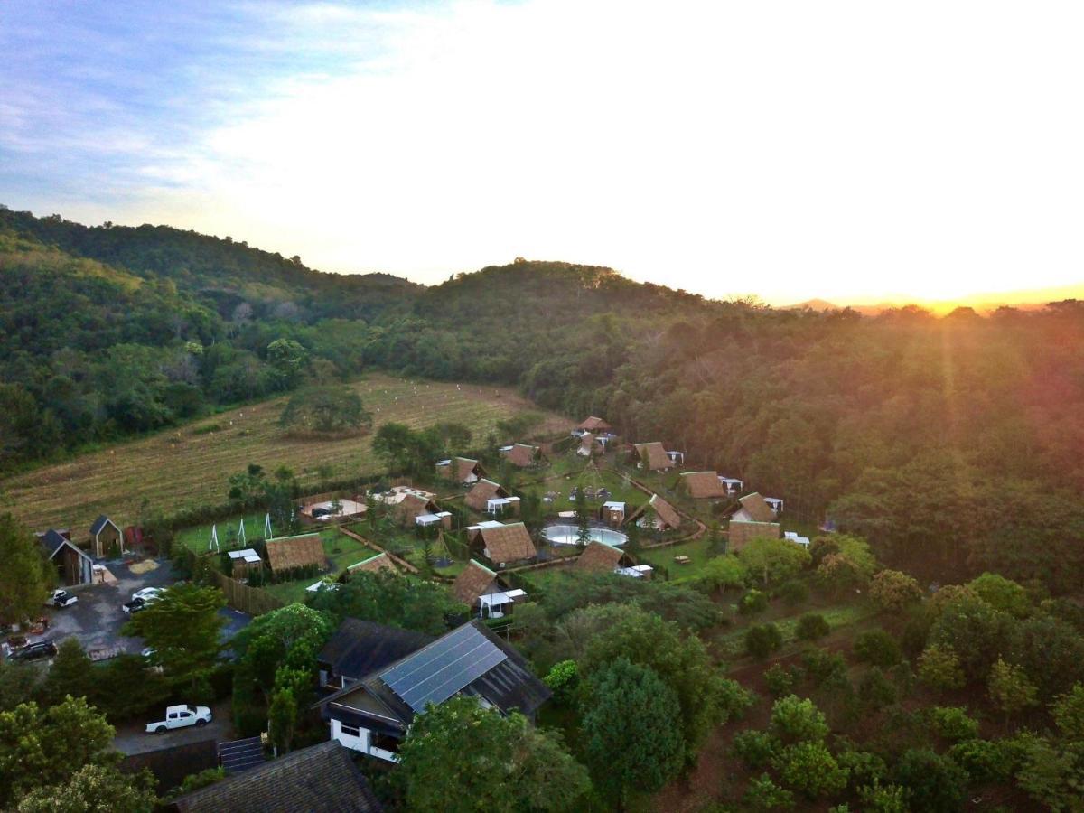 Yellowstone Camps Resort Khao Yai Pak Chong Dış mekan fotoğraf